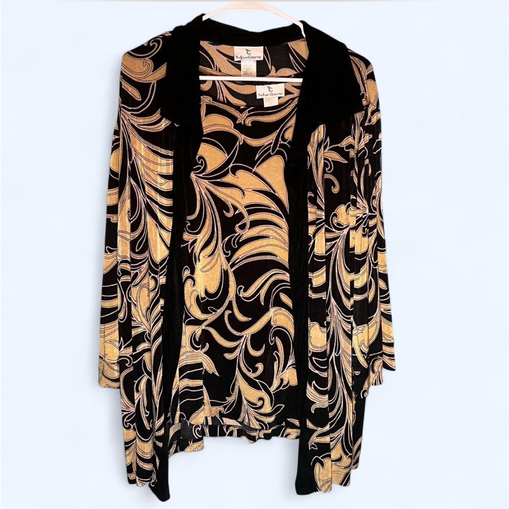 Elegant Black and Gold Patterned Sweater